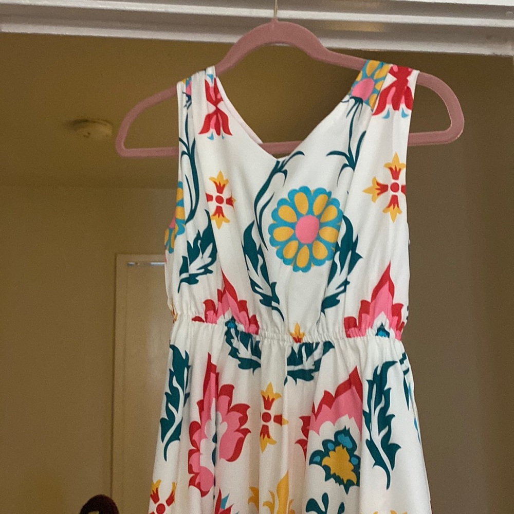 Girls dress . Never worn size 12 by Sunny Fashion